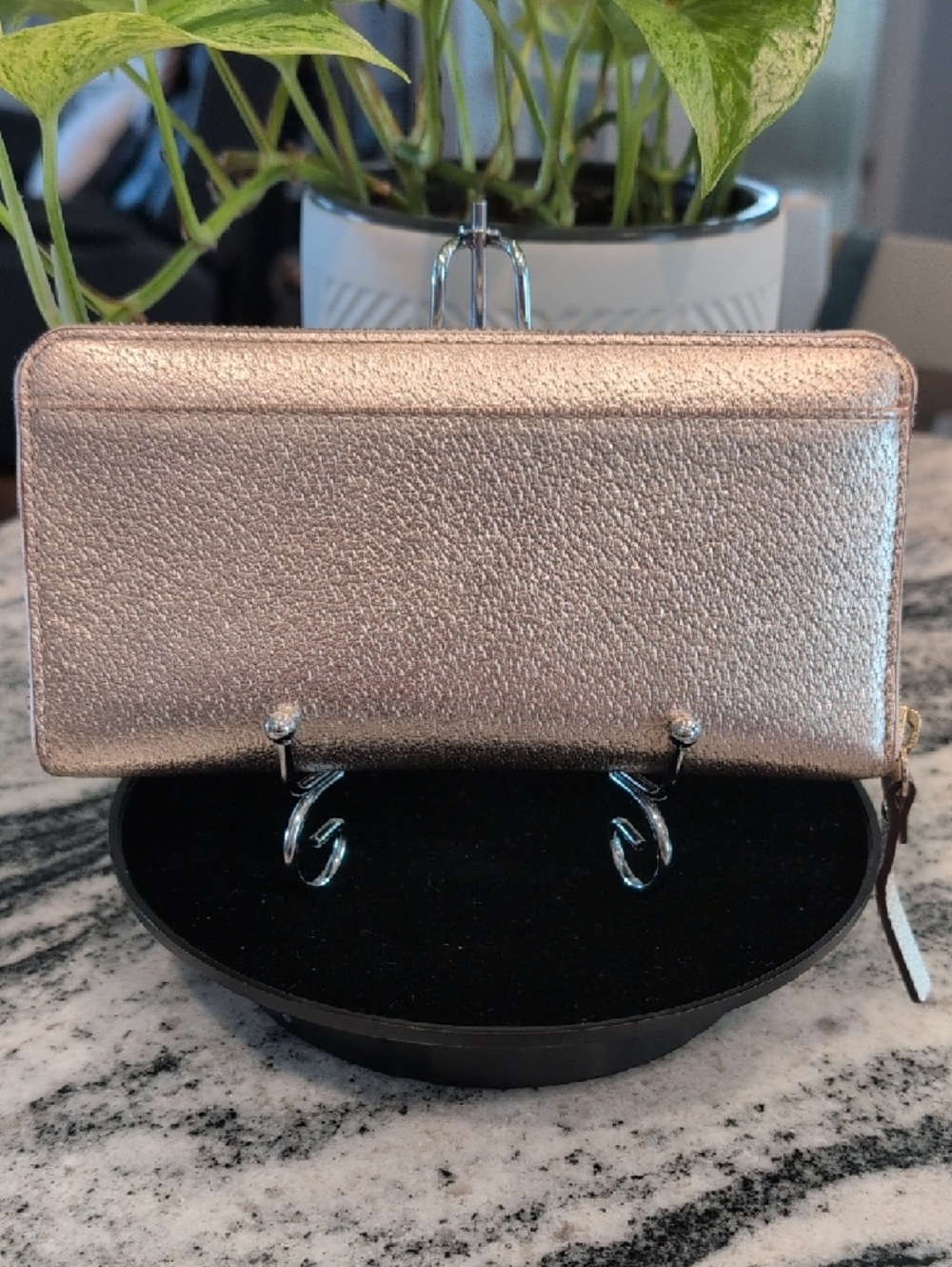 kate spade ♠️ Wellesley Neda Metallic Rose Gold Zip-Around Wallet - Picture 2 of 8